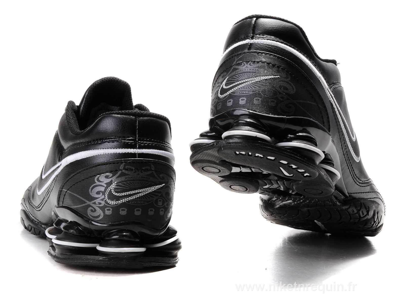 Noir Nike Shox R5 paniers (2).JPG
